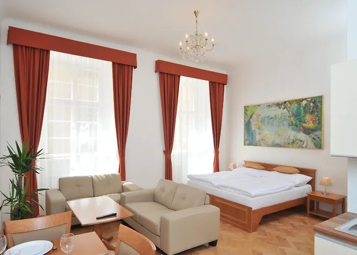 Apartmanhotel Boutique By Little King