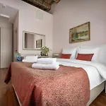 Boutique By Little King Aparthotel