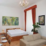 Boutique Residence By Little King 3* Prag