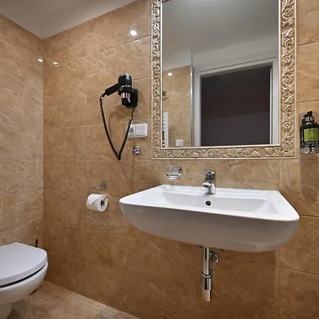 Boutique By Little King Apartahotel 3*