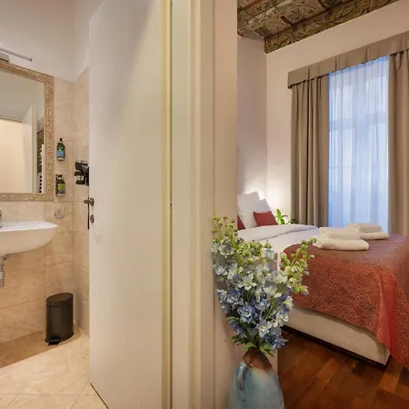 Boutique By Little King Apartahotel