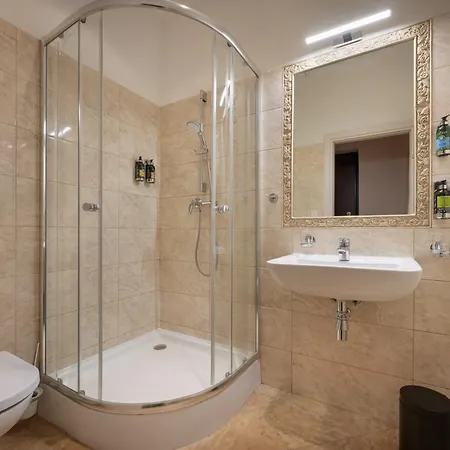 Boutique By Little King Aparthotel 3*