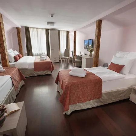 Boutique By Little King 3*
