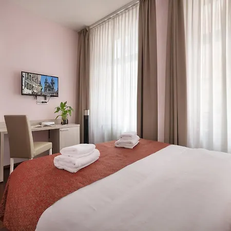 Boutique By Little King Apartahotel Praga