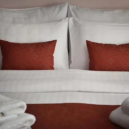 Apartahotel Boutique By Little King 3*