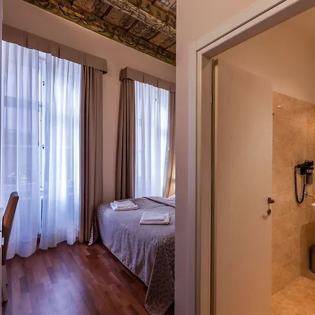 Boutique By Little King