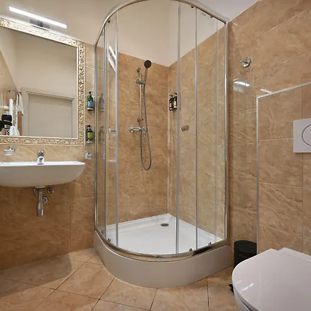 Boutique By Little King Aparthotel 3*