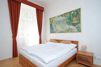 Boutique 3*