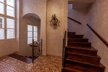 Boutique Aparthotel 3*