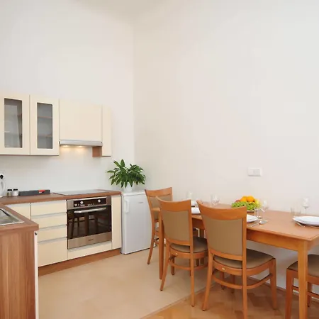 Boutique Aparthotel 3*