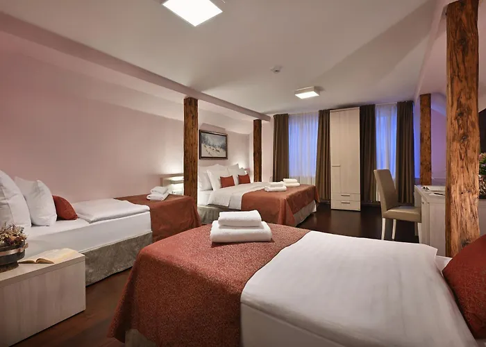 Boutique By Little King