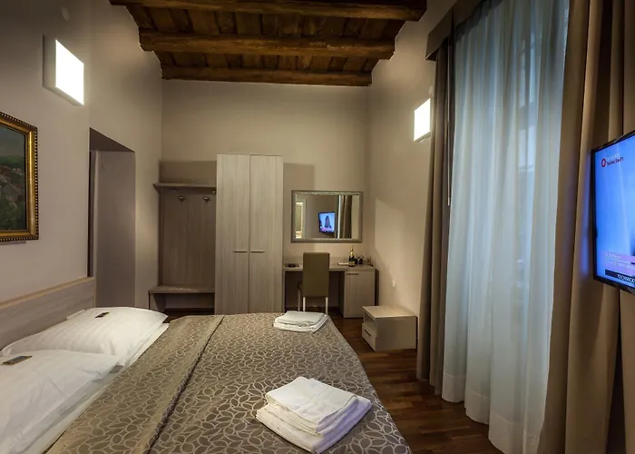Boutique By Little King 3*