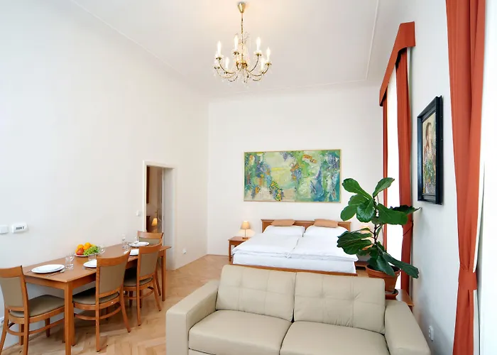 Boutique By Little King 3*
